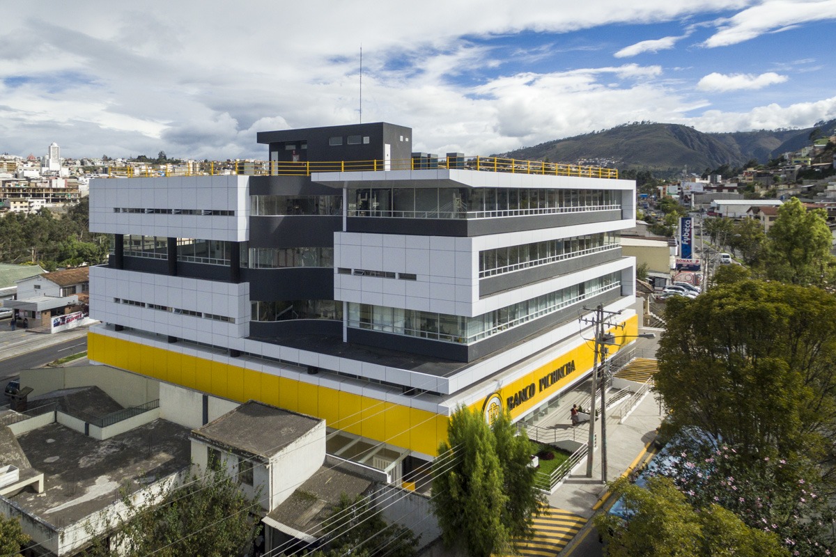 Edificio Banco Pichincha / Najas Arquitectos / Ambato-Ecuador